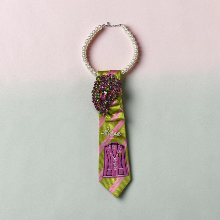 Pearl Necklace Tie